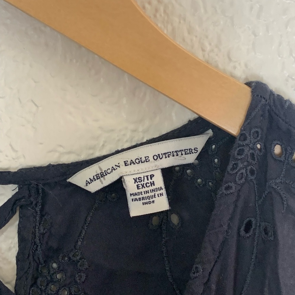 American Eagle | Navy boho eyelet lace loose tank top blouse size extra … - Picture 2 of 8